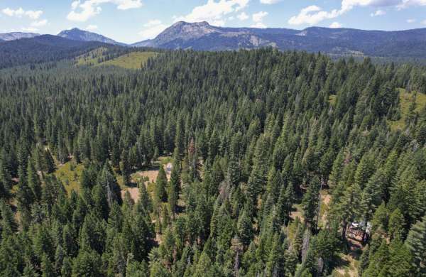 Snowshoe Flat Retreat